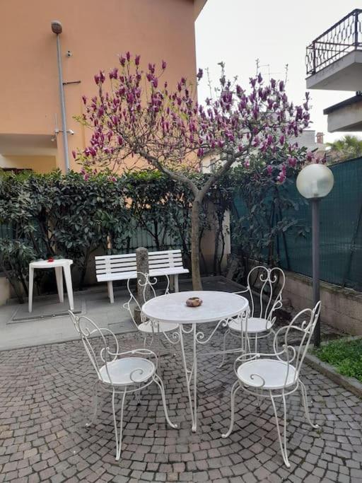 Casa Magnolia, Tranquilla E Centrale Apartment Nichelino Ngoại thất bức ảnh